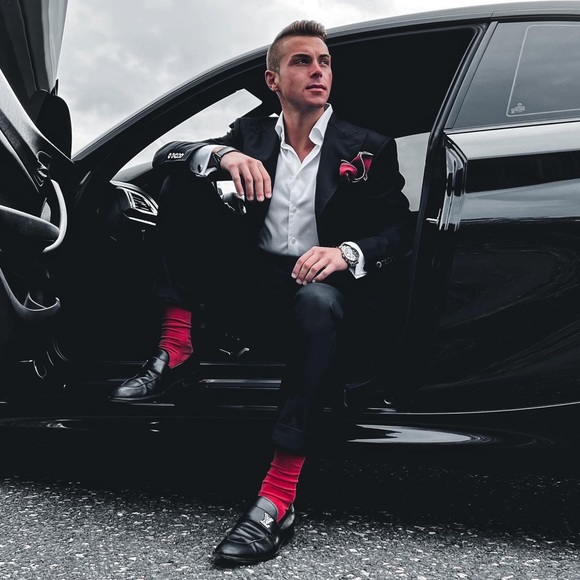 Meet your Posher, Cedric - Picture 4 of 5